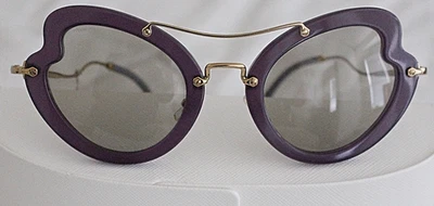 Nuevo - Gafas de sol Miu Miu Butterfly Scenique SMU11R - Violeta translúcido - $510 Foto 1 de 4