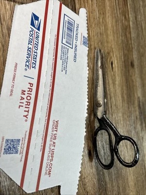 KLEENCUT Vintage Scissors Pinking Shears Zig-Zag Very Good Condition - Image 1 of 4