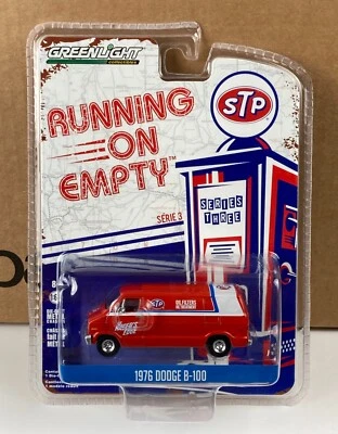 Dodge B-100 Van Greenlight 1976 (2017) STP OIL 'THE RACERS EDGE' #41030C Foto 1 de 3