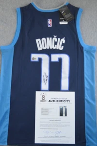Camiseta firmada autografiada por Luka Doncic Beckett LOA Dallas Mavericks Lakers NBA - Imagen 1 de 10