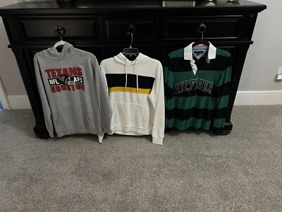 Lote em excelente estado usado de 3 camisas e moletons masculinos de manga comprida com logotipo P - Imagem 1 de 4