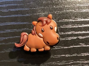 HORSE GALLOP CUTSIE - AUTHENTIC Crocs Shoe Charm Jibbitz ‘09 For Croc Holes - Picture 1 of 3