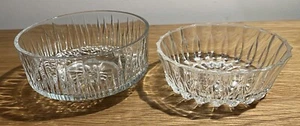 Two Pressed Glass Snack Bowls 4.5 x 2.25 And 4.25 x 1.5 inch Star Pattern Clear - Picture 1 of 13