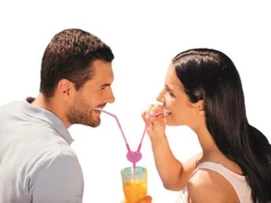 2x Cannucce Partner Cannuccia Cuore Amore Love Cannucce Valentinstag Regalo - Bild 1 von 3