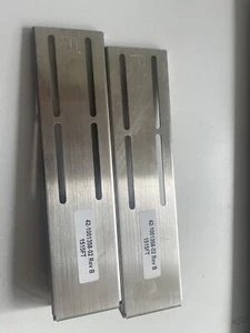 1U Serverschrank Rackhalterung / Schiene 42-1001358-02 - Bild 1 von 2