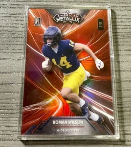 2023 Wild Card American Metallix Steelers Roman Wilson Rosso /8 - Foto 1 di 2