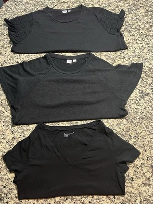 Gap Maternity T-Shirt Short Black Sleeve Size M-L Set Of 3 Pieces Vietnam - Image 1 of 4