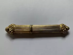 Gold Fluted Sewing Needlecase. - Picture 1 of 4