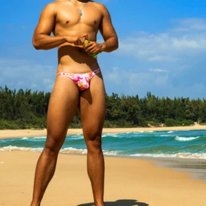 Hombres Calzoncillos de Playa Sexy Traje de Baño Rosa Flores Cintura Baja Bikinis Gay Traje de Baño - Imagen 1 de 29
