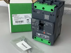 Disyuntor Schneider LV426509 ComPact NSXm 3P 3d, conectores EverLink 160A - Imagen 1 de 6