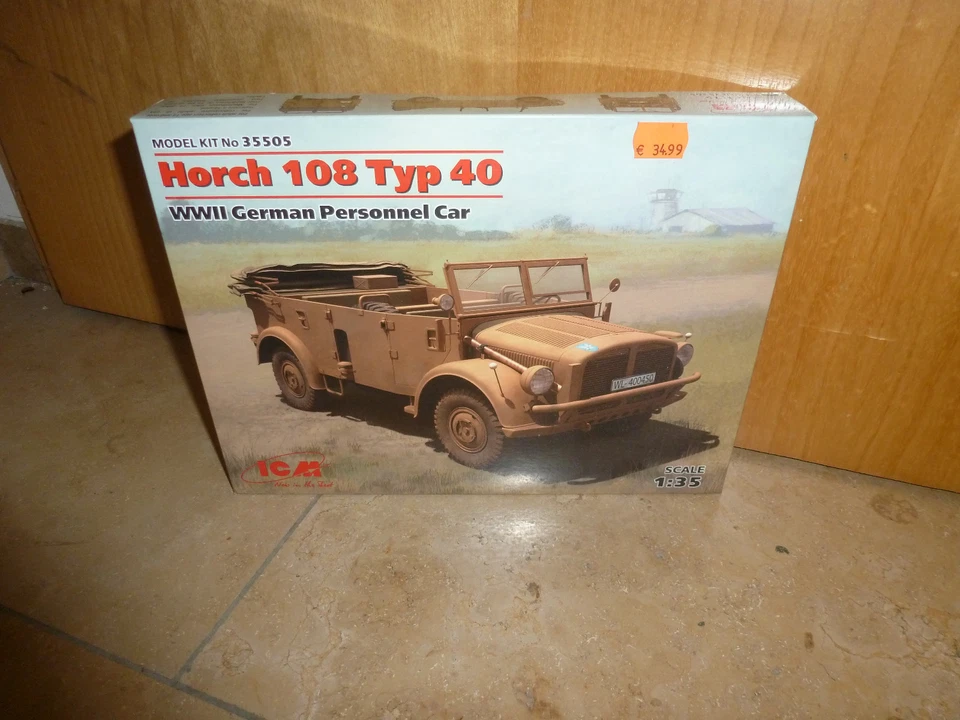 ICM WWII German Personale Auto, Horch 108 Tipo 40 - Immagine 1 di 1