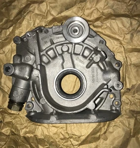 VW AUDI - Ölpumpe 035115105F 069115109B - 100 200 80 A6 Quattro T4 - Bild 1 von 2