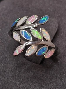 Hawaiian Tri-color Opal Ring 925 Sterling Silver Maile Leaf 2g Size 5.25 - Picture 1 of 16