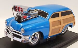 Muscle Machine 1/18 Scale Model Car 61184 - 1950 Ford Woody - Blue/Brown