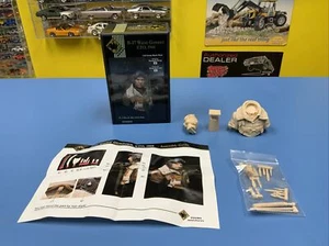 YOUNG MINIATURES B-17 WAIST GUNNER ETO, 1944 1:10 RESIN BUST - Picture 1 of 9