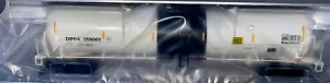 HO WALTHERS PROTO PBF Holding DPRX 55' TRINITY 30,145 GALLON TANK CAR 920-100738 - Picture 1 of 3