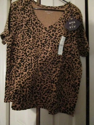 Womens Plus Size Leopard Print Short Sleeve V-Neck Slim Fit T-Shirt Ava & Viv 2X - Image 1 of 4