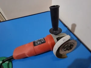 Black & Decker KG915 Angle Grinder - 115 mm, 900 W - Picture 1 of 6