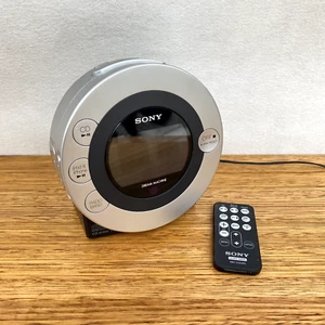 ☘️ Sony Dream Machine Alarm Clock Radio FM/AM CD Player 30 Pin Dock ICF-CD3iP - Picture 1 of 11