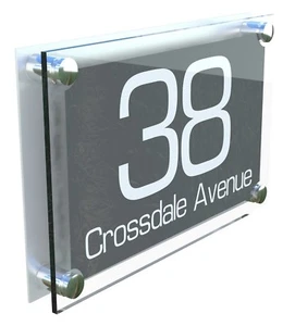 MODERNES HAUS STRASSENTÜR NUMMERNSCHILD PERSONALISIERT ACRYL ParA4-8WA - Bild 1 von 5