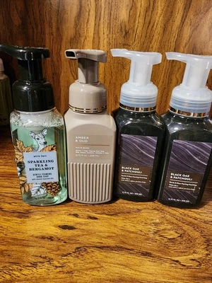 Jabón de manos espuma Bath And Body Works roble negro pachulí y ámbar OUD lote 5 Foto 1 de 3