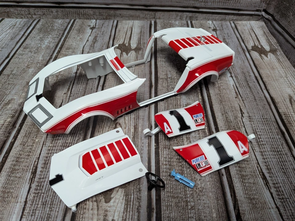 Carousel Diecast Corvette L88 Tony DeLorenzo SCCA Model Car Body Parts - Image 1 of 4