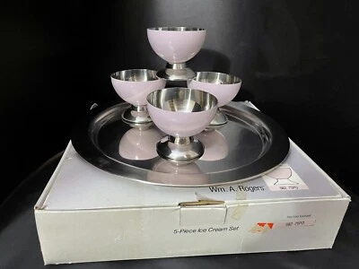 Vintage Wm. A Rogers 5 Piece Ice Cream Set - 4 Pink Bowls & Tray New In Box - Image 1 of 4