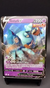 Pokemon TCG - Evolving Skies - Golurk V 070/203 - Ultra Rare Holo - Near Mint - Picture 1 of 3
