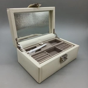 BNIB Dulwich Cream Leather 2 Layered Jewellery Box with Key & Travel Box - Picture 1 of 17