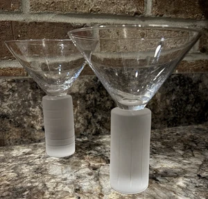 2 Ashland Prescott Martini Vetro Smerigliato Stelo Grosso Piedistallo Brutalista Barware - Foto 1 di 10