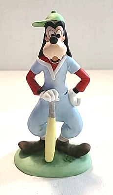 Figura de porcelana Goofy del jugador de béisbol de Disney de colección de los años 80 6" Foto 1 de 4