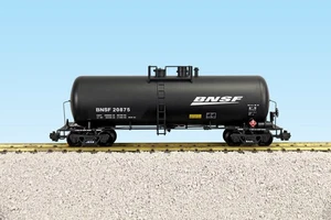New USA TRAINS 42 Ft. Modern Tank Car BNSF (Metal Version) Item: R15270 - Picture 1 of 1
