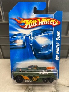 2007 Hot Wheels #142 Hot Wheels Stars INVADER Dark Green w/Black 5 Spokes - Picture 1 of 1