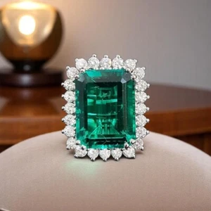 Anillo de boda de oro de 18 quilates corte esmeralda cultivado en laboratorio verde esmeralda diamante real de 11,92 quilates - Imagen 1 de 12