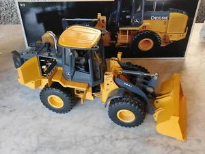 ERTL Wheel loader 1/16 John Deere 544J - Foto 1 di 13