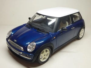 MINI COOPER (2001) BURAGO scala 1/18 - Foto 1 di 6