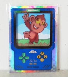 VeeFriends Topps Chrome 2025 #GO-8 Moral Monkey Game On Blue Refractor 32/99 - Bild 1 von 3