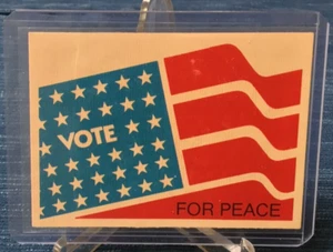 Tarjeta coleccionable Donruss Vote For Peace Gum 1972 pegatina #24 bandera 13B - Imagen 1 de 1