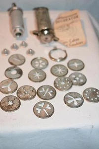 2 Vintage Keksteig Presse Aluminium Kuchen Dekorateur Spitzen & Teller - Bild 1 von 1