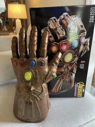 Hasbro Infinity Gauntlet Marvel Legends Cover