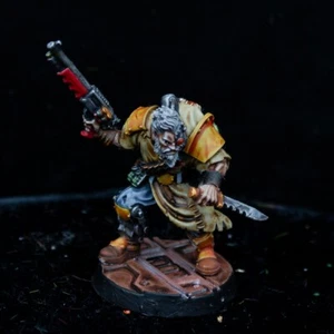 Warhammer 40 000 Exclusive Survivor Painted 28mm Necromunda Hired Guns Mad Dog - Picture 1 of 2