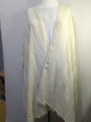 Poncho TIME AND TRU Marfil Hilado Teñido Hasta la Rodilla Kimono Envoltura/Cubierta Talla Única * Foto 1 de 4