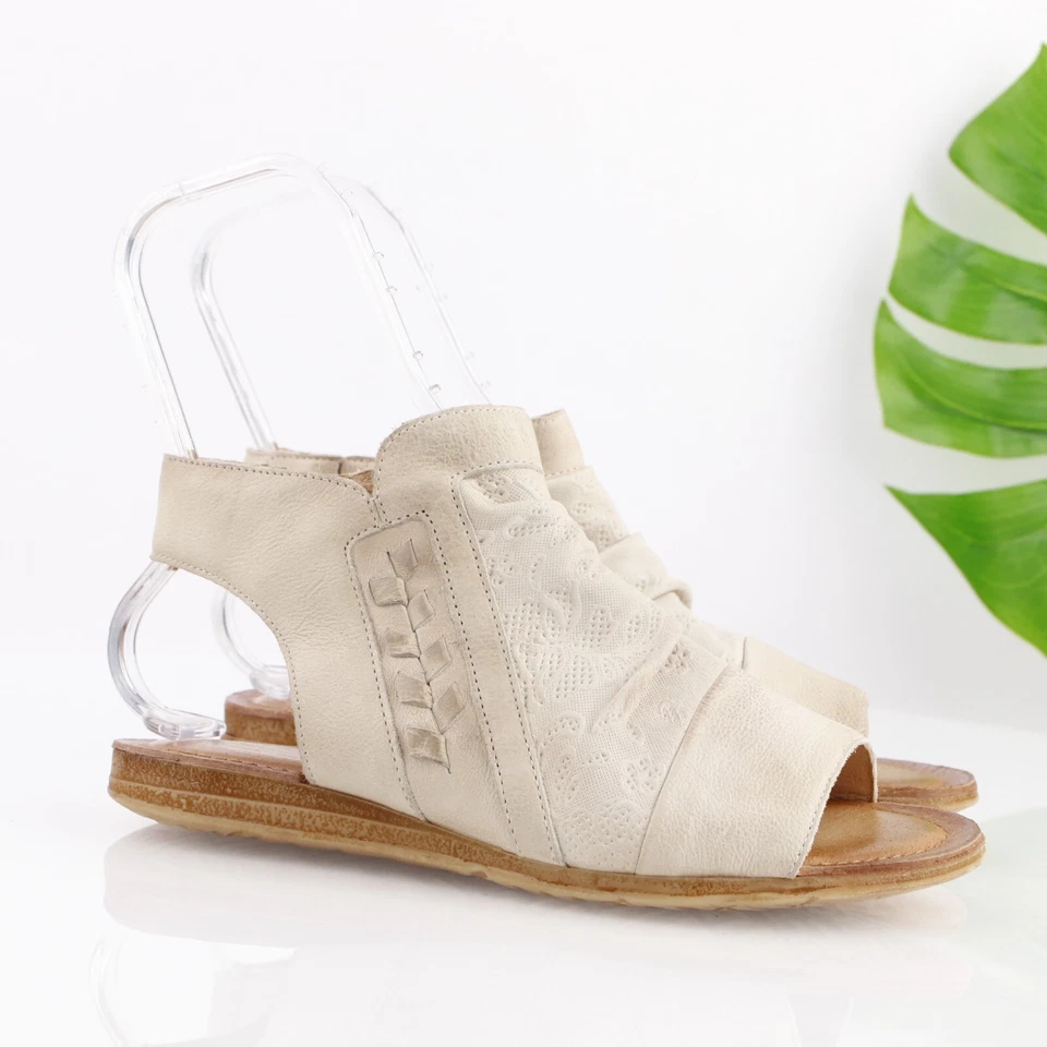 Miz Mooz Womens Flaire Sandal Size 40 9 WIDE Bone White Leather Tooled Lace Shoe - Image 1 of 4