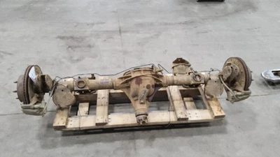 2011 GMC Yukon XL 1500 Rear Axle Assembly 3.42 Ratio Lock - Imagem 1 de 4