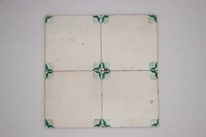 Antikes weißes und grünes Blumen Set mit vier großen Fliesen um 1900, portugiesisch - Bild 1 von 12