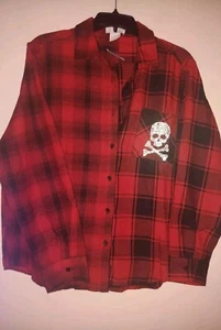 Nwt Juniors Red Skull Flannel Size Large - Picture 1 of 1