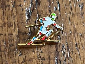 PINS PIN OLYMPIQUE OLYMPIC JO ALBERTVILLE 92 1992  ARTHUS BERTRAND DORE N° - Imagen 1 de 1
