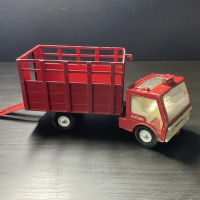 Camión de colección ERTL Astro camión agrícola giratorio dirección ganado ganado ganado fundido a presión Foto 1 de 4