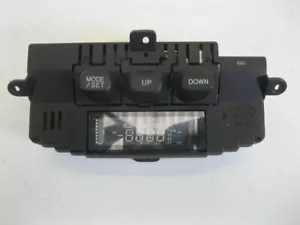 KIA SORENTO 2002-2006 ROOF SCREEN DISPLAY 940A03E000 - Picture 1 of 5