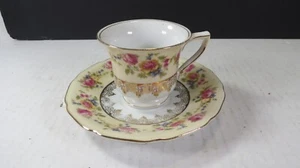 Gold Castle Hostess Demitasse Cups & Saucers Made in Japan - Picture 1 of 4
